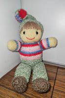 Süsse retro Puppe - hand gestrickt - KULT **NEU**