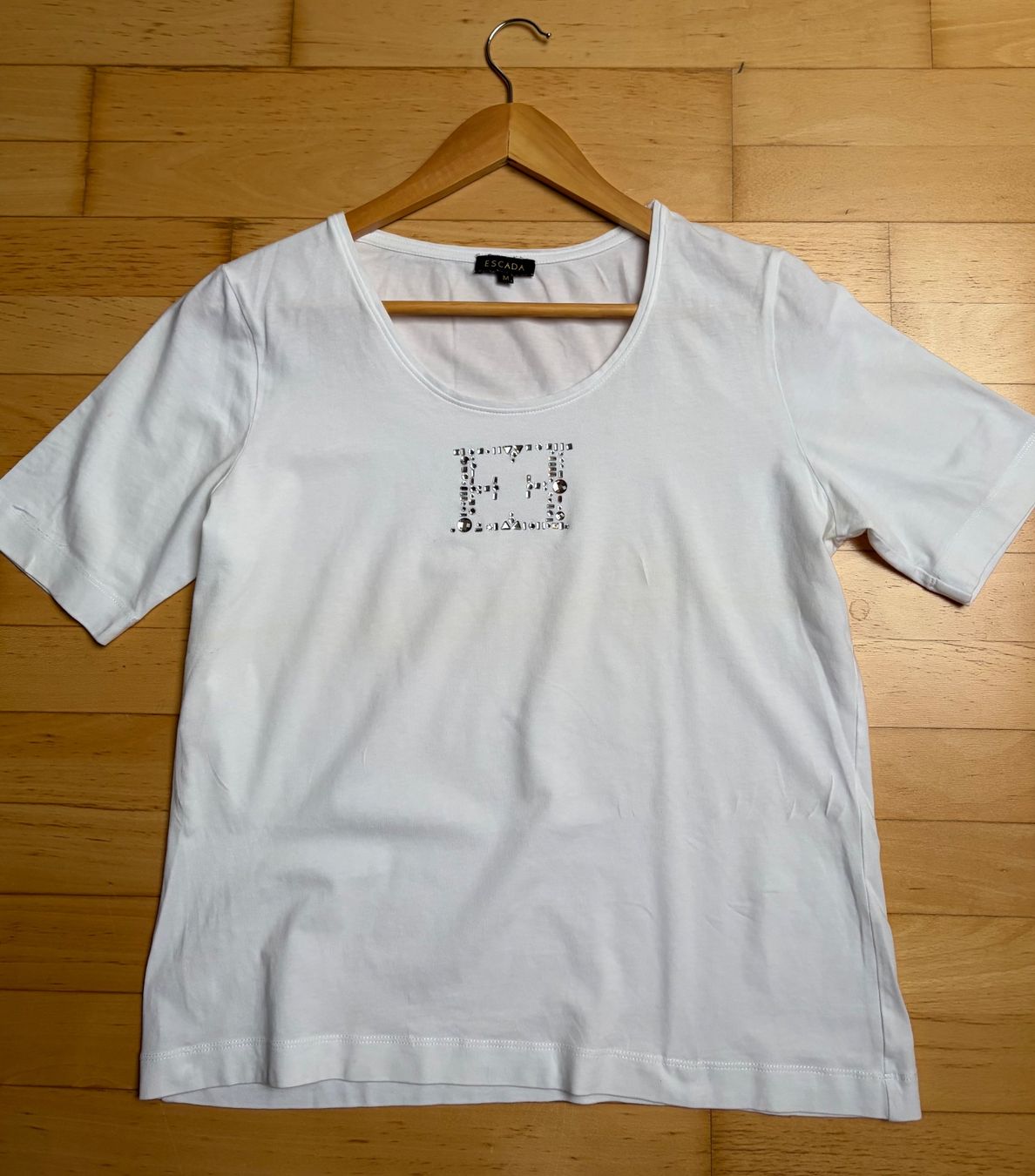 Escada T-shirts: ESCADA T-Shirt Gr.M – D'occasion à Unterägeri par Jutka_04