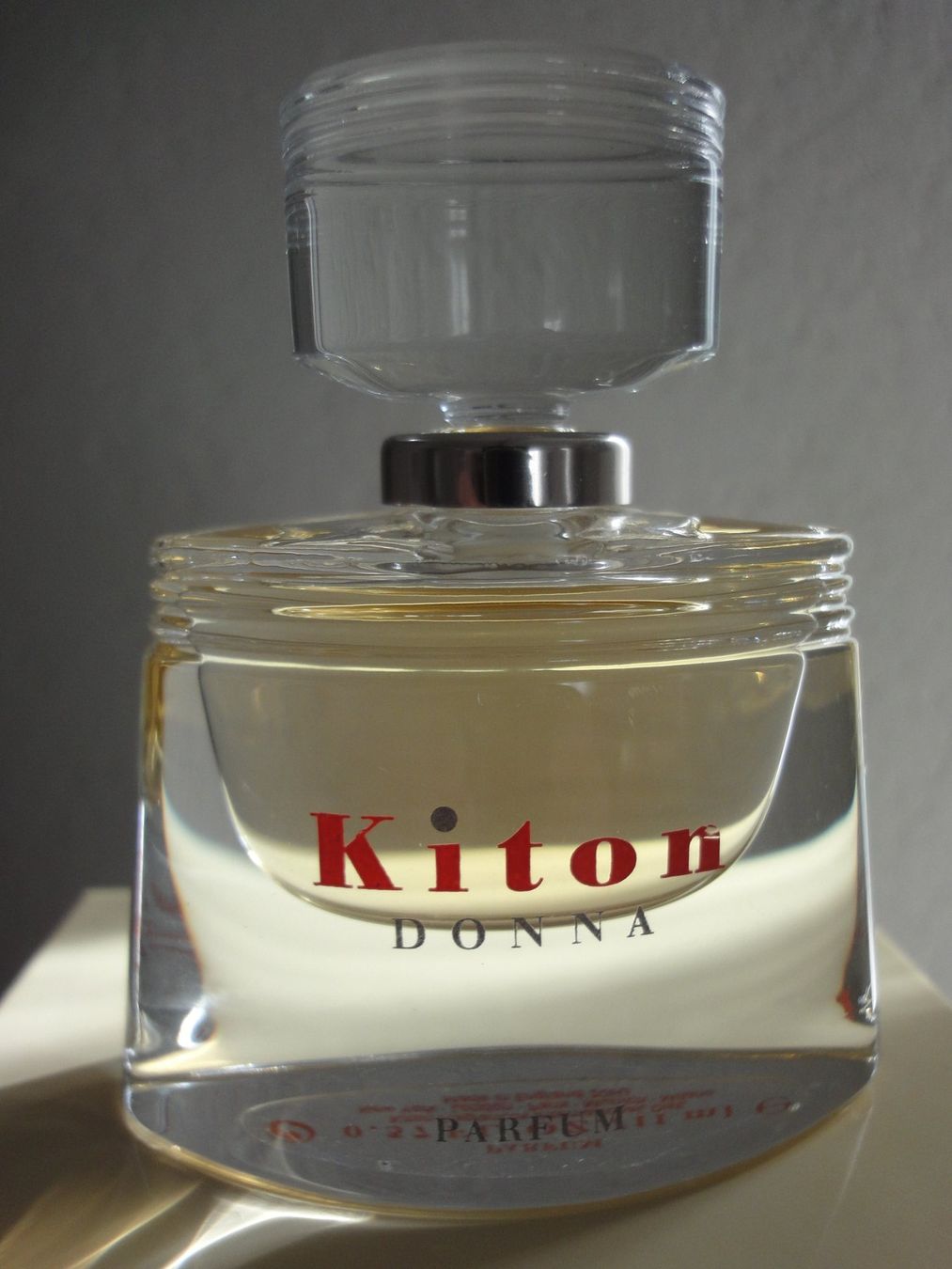 Profumi & Eau de Toilette: Kiton "DONNA" - Parfum  0.37 FL.OZ. / 11 ml – Nuovo (secondo la descrizione) da Biel/Bienne venduto da 07helios032 2
