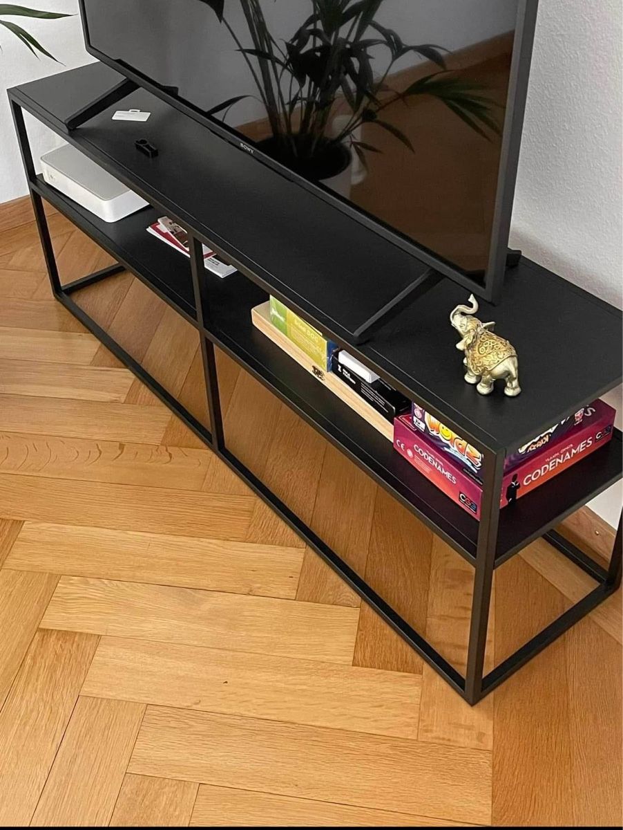 Mobili TV: TV Regal – Usato da Bern venduto da melody25