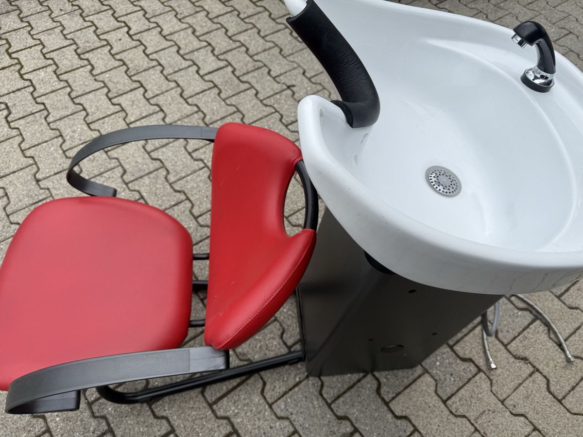 Lavabi & lavandini: Coiffeur Waschstation  – Usato da Horriwil venduto da Carrera68 4