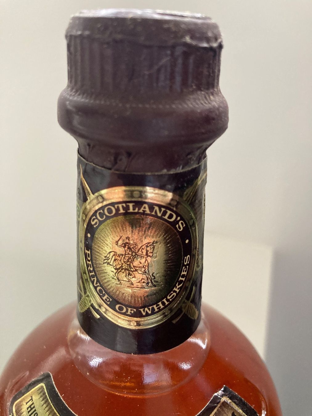 Chivas Regal Bevande alcoliche: Whisky Chivas Regal von ca 1990 – Nuovo (secondo la descrizione) da Roggwil BE venduto da Maui2000 3