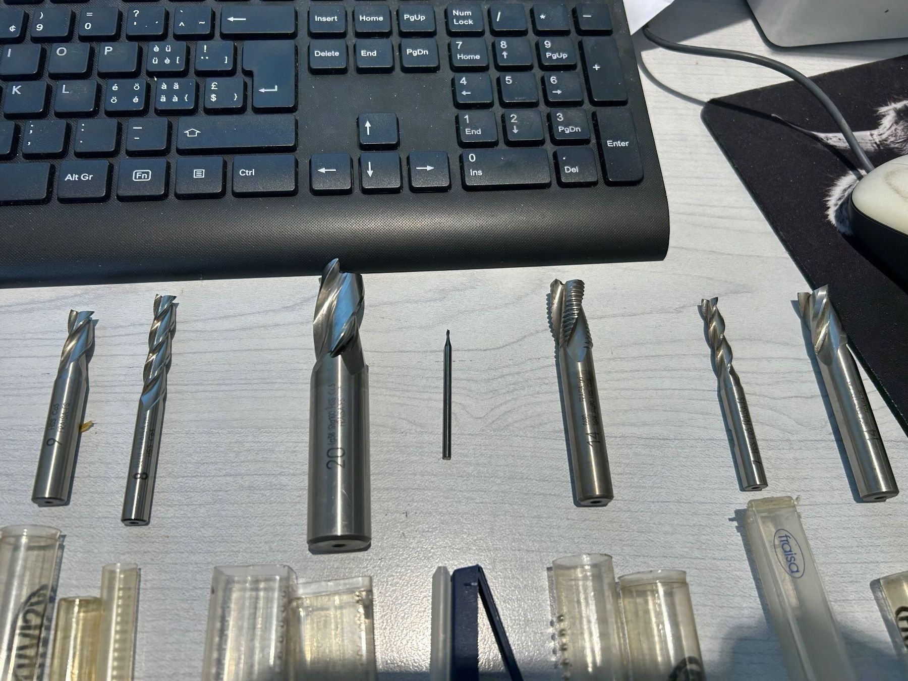 Tutti gli attrezzi: 2Fräshalter SK 40  + Div. Fräser – Usato da Brunnen venduto da Eidgenosse02 6