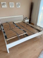 Doppelbett mit Lattenrosten weiss Holz gebraucht