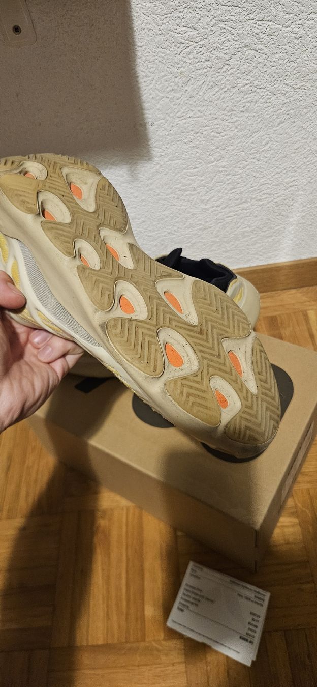 Scarpe da uomo: Yeezy 720 safflower (Pointure 44) – Difettoso da Ecublens VD venduto da S.loeb 2