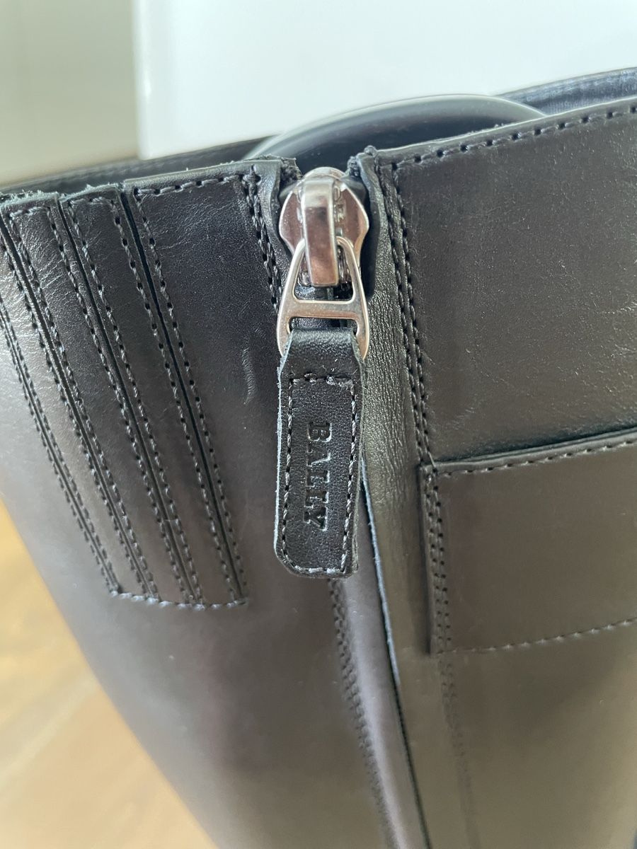 Scarpe da donna: BALLY Lederstiefel Damen Grösse 39 mit Absatz – Usato da Seuzach venduto da raismais 5