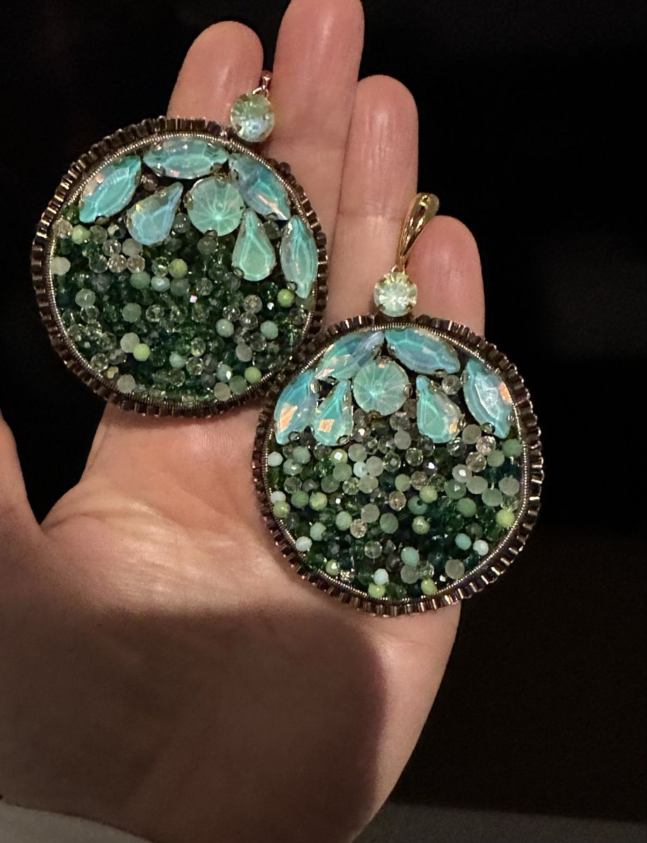 Orecchini pendenti & Orecchini a lobo: Elegant Green Beaded Earrings, handmade  for spring style – Nuovo e nell'imballaggio originale da Oftringen venduto da Eylem79 1
