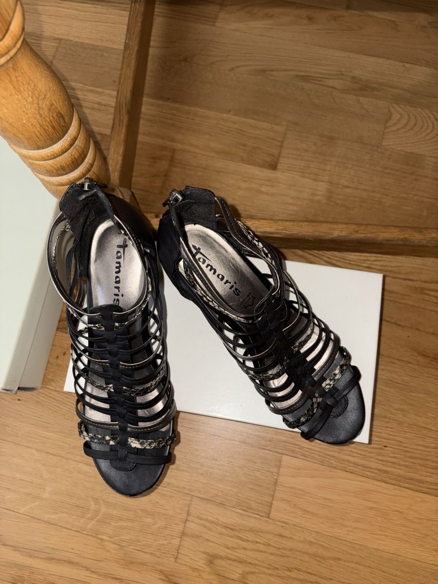Tamaris Damenschuhe: Tamaris Sandale Heels – Gebraucht aus Jona von Mia94 1