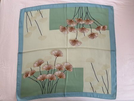 Scarf -Neu