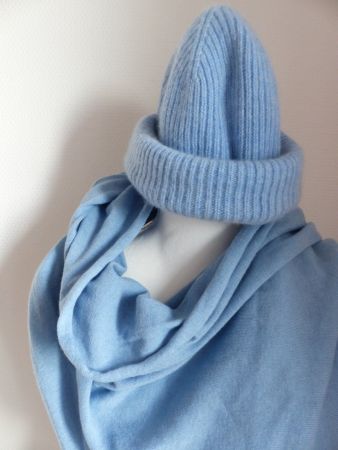 Cashmere 100% Set: Mütze und Schal - Farbe Hellblau