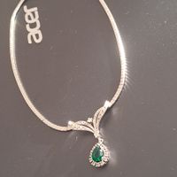 Wunderschöne Kette mit Stein