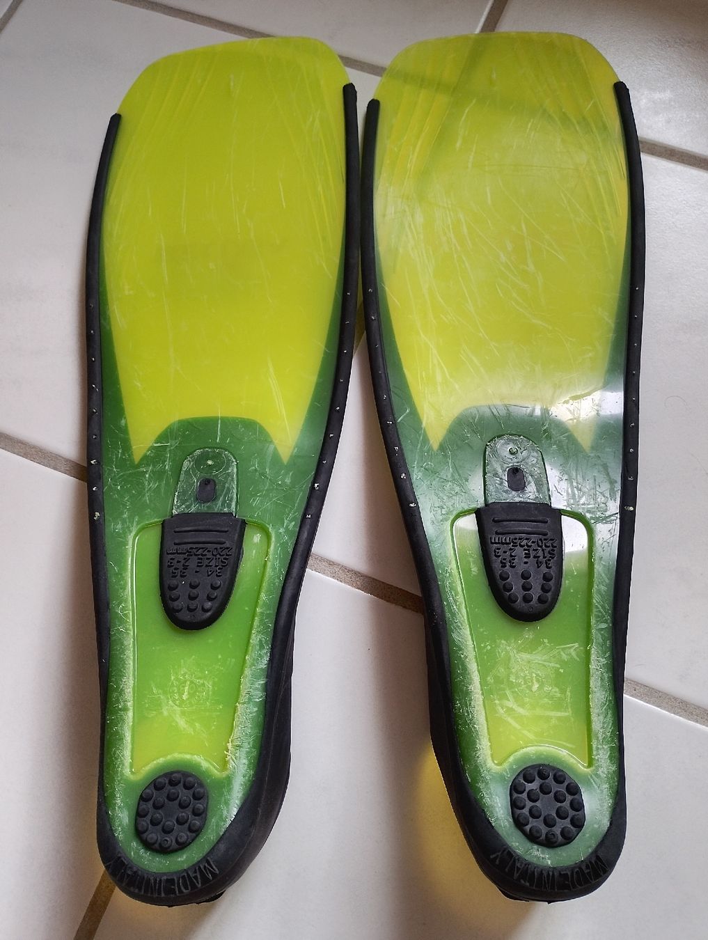 Palmes, Masques & Tubas: Tecno pro Beluga Schwimmflossen – D'occasion à Ehrendingen par 2Guagua2 1