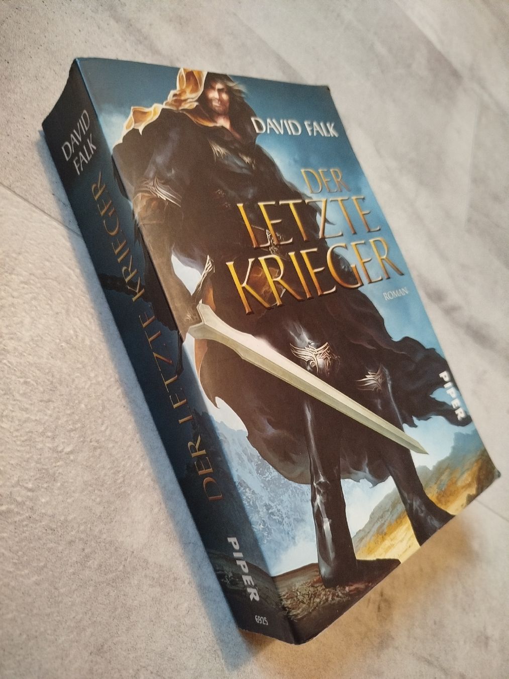 Libri: Der letzte Krieger - David Falk – Usato da St. Gallen venduto da jbu_ns6v 2