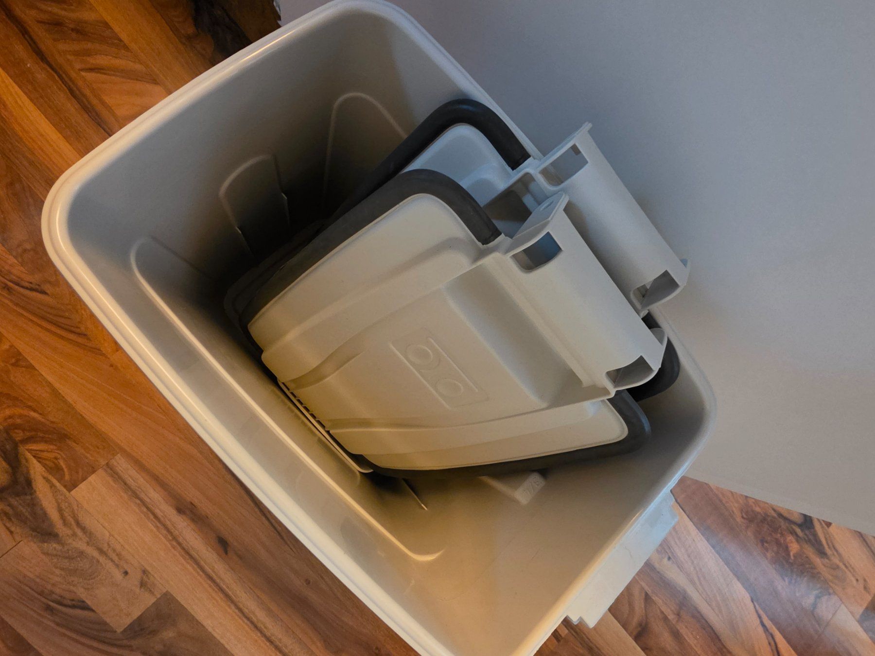 Contenitori & Simili: 2xVorratsbehälter Trockenfutter Hundefutter Katzenfutter 16l – Nuovo (secondo la descrizione) da Fischbach-Göslikon venduto da PitBullDoll 6