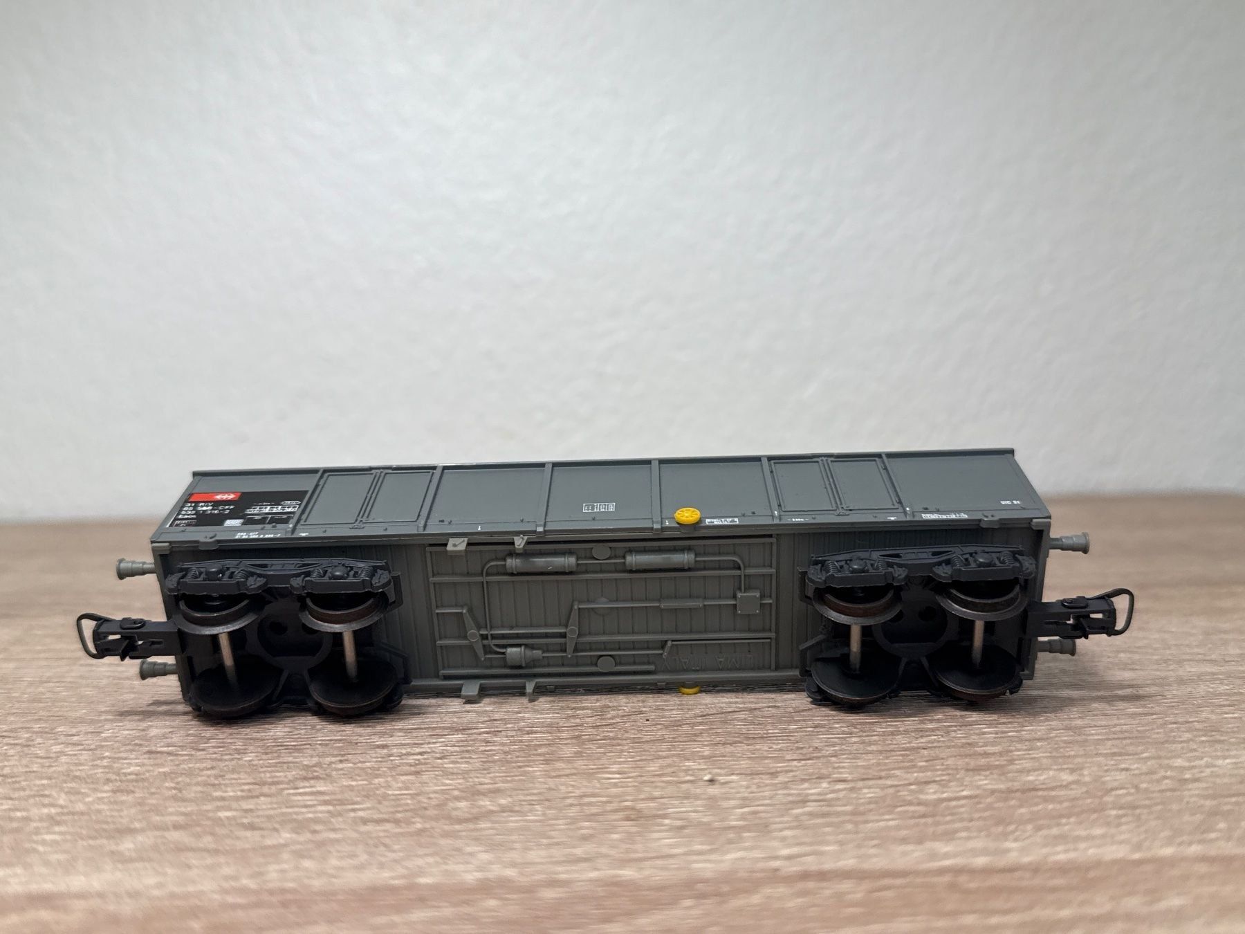 Lima Modellini di ferrovie: Lima Güterwagen SBB H0 (213) – Usato da St-Aubin-Sauges venduto da Lo_Go 4