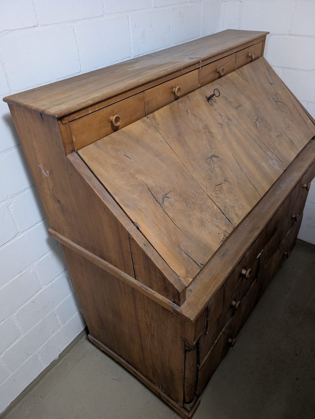 Kommoden: Wunderschöner grosser Sekretär aus Holz – Gebraucht aus Emmen von shilariccarda 3