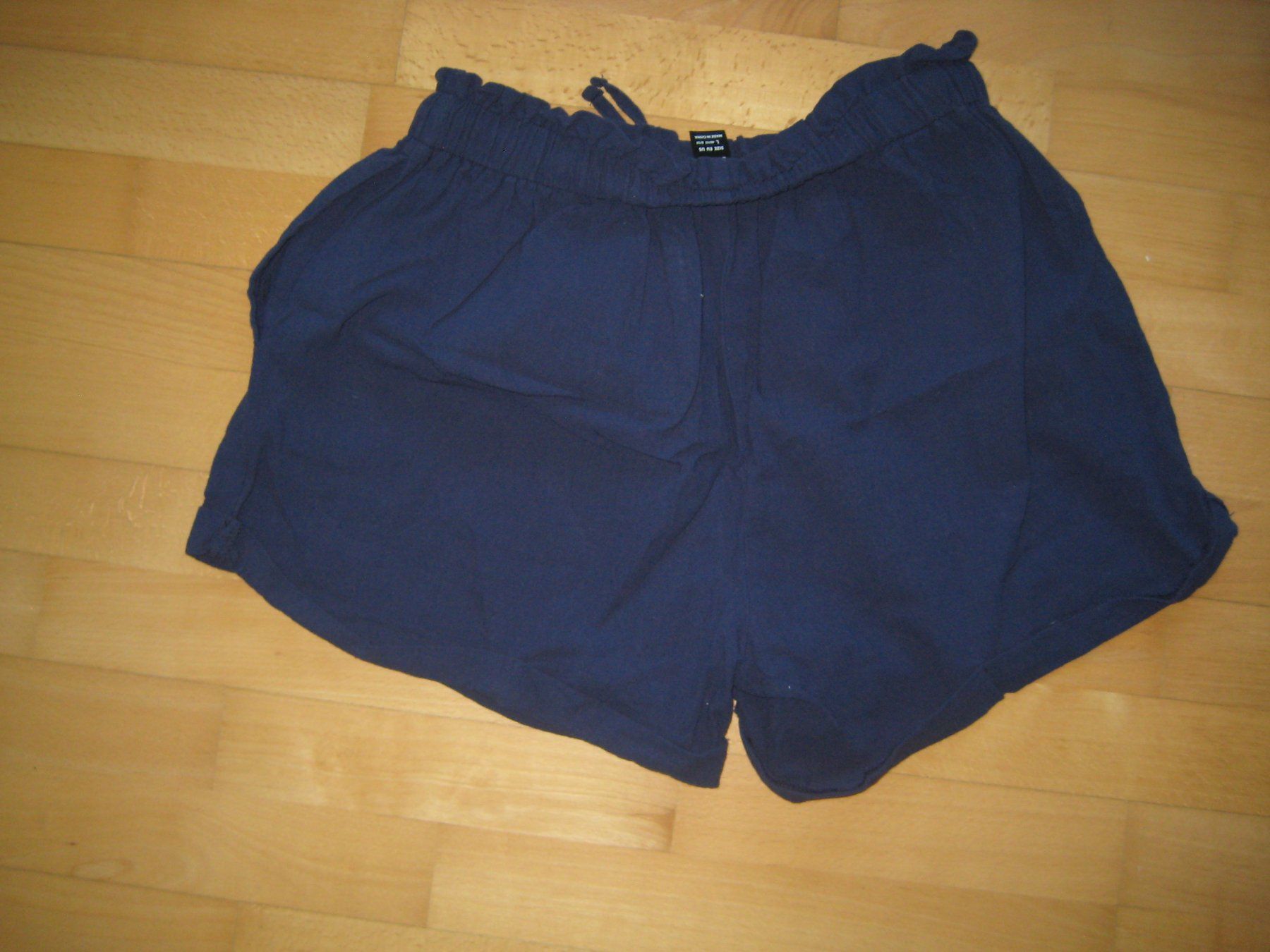 Pantaloni: Shorts dunkelblau Grösse L – Usato da Dietlikon venduto da kue_6cd5 1