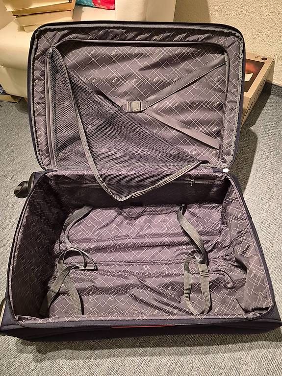 Reisekoffer: Reisekoffer dunkelblau Marke Titan – Gebraucht aus Wil SG von sus_959d 3
