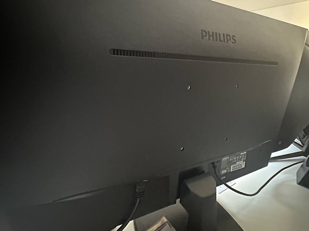 Philips Monitor: Ecran Philips 243V7QDSB – Usato da Vallorbe venduto da mid_7zvh 1