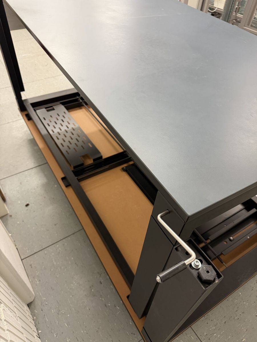 Tavoli: BIGLA Bürotisch – Usato da Urdorf venduto da Ath_e 1