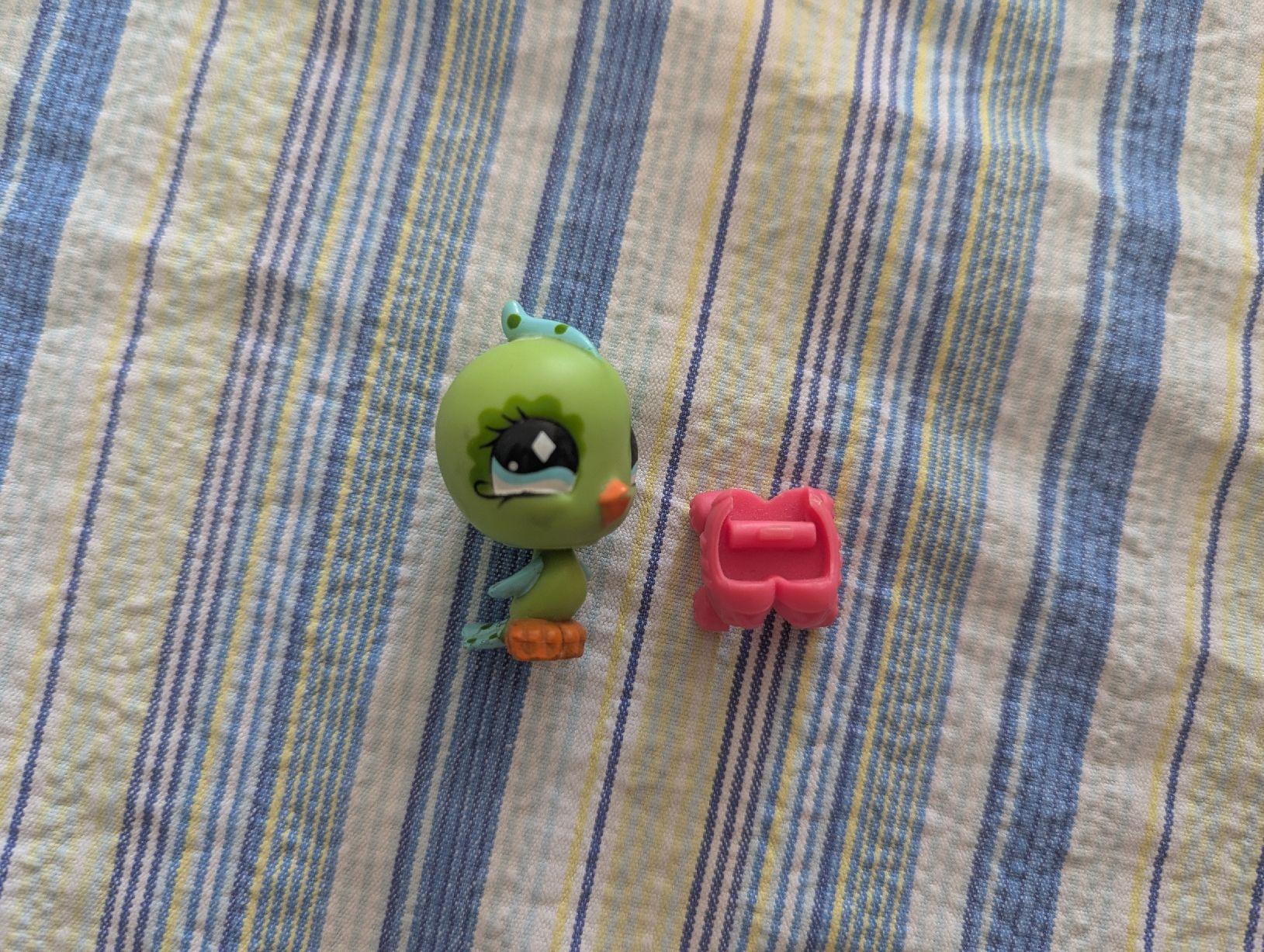 Littlest Pet Shop Giocattoli: Littlest Pet Shop Vogel mit Haus  – Usato da Kloten venduto da sop_zxc9 1