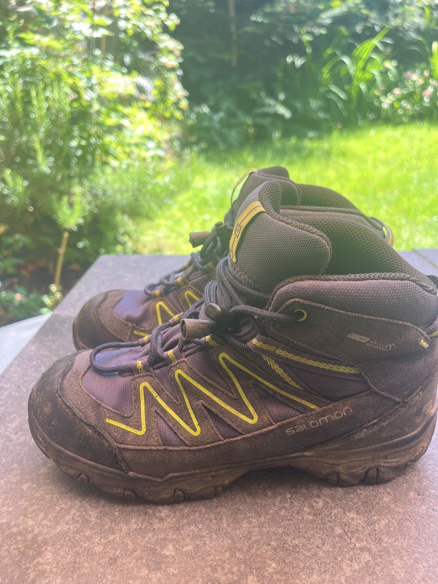 Salomon Chaussures garçon: Salomon Wanderschuhe Gr. 36 – D'occasion à Zug par Butternut1 1
