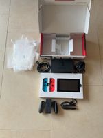 Nintendo Switch Konsole OVP,  inkl. Zubehör & Transporttasch