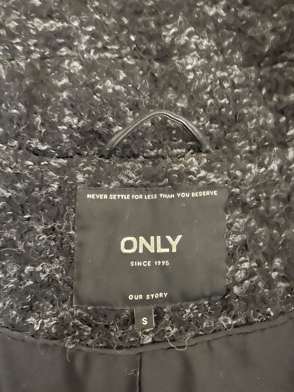 Only Manteaux: Wintermantel von ONLY – D'occasion à Bern par sar_9lj8 2
