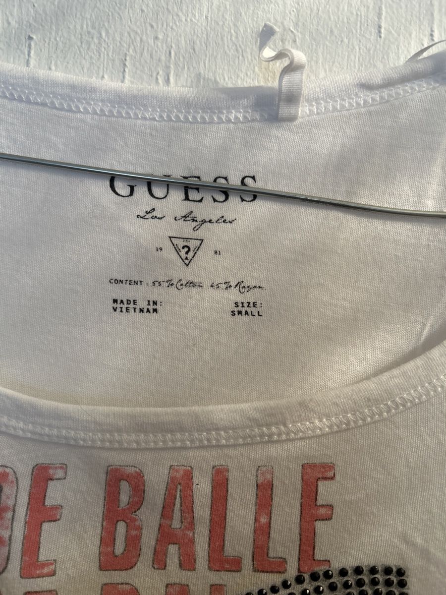 Guess Top: Guess – Nuovo (secondo la descrizione) da Pully venduto da Kalissa 3