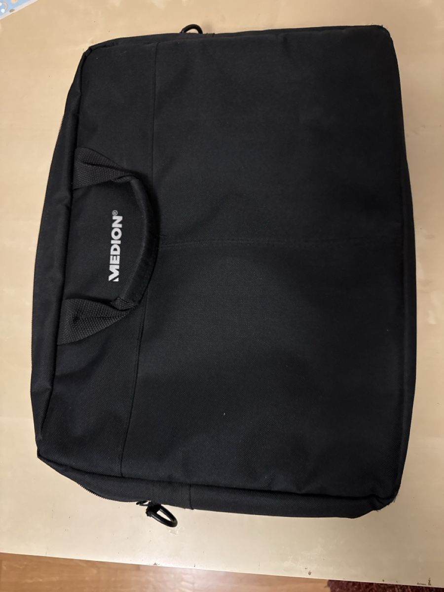 Taschen: Laptop Tasche   Ca. 44. x. 33. cm. – Gebraucht aus Zürich von She10 1
