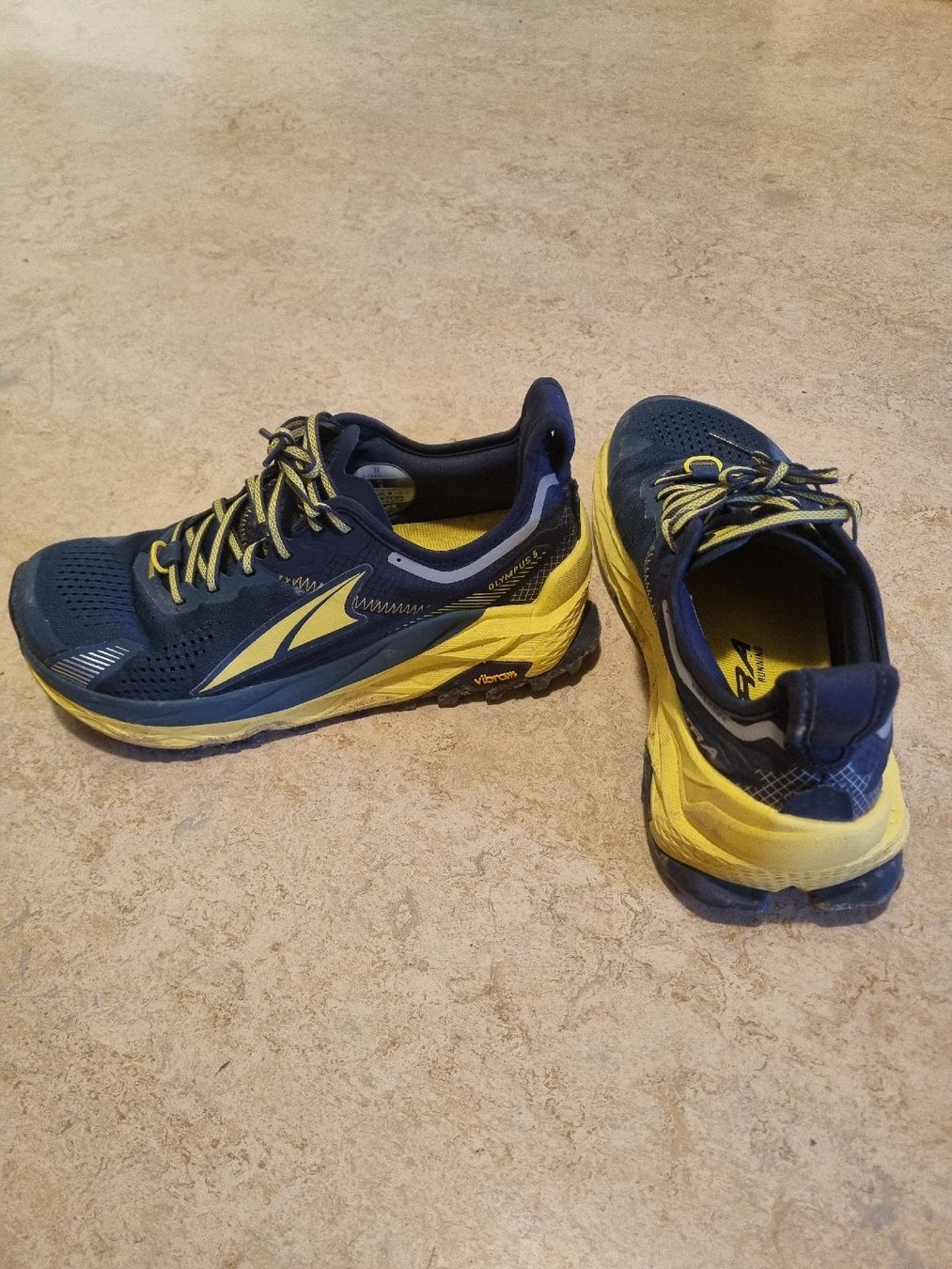 Altra Scarpe da uomo: Trailschuhe Altra Olympus 5 blu Grösse 41 – Usato da Zürich venduto da GioGioele