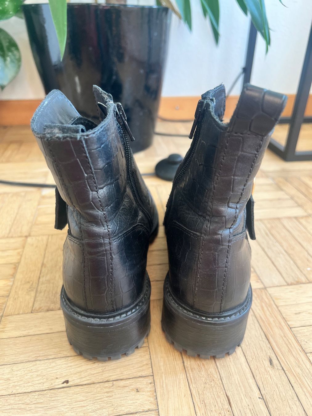 Scarpe da donna: Zign Lederstiefelette gr 37 – Usato da Effretikon venduto da YaMn 5