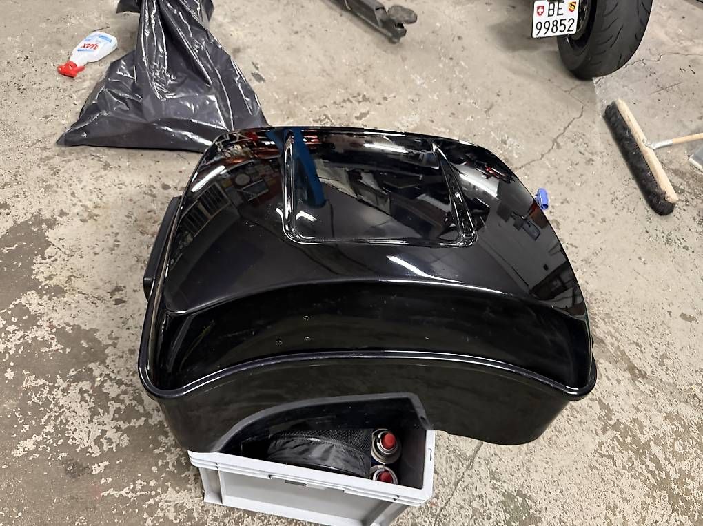 Topcases: Universal Hardcase für Motorräder – D'occasion à Herznach par donnie-brasco 2