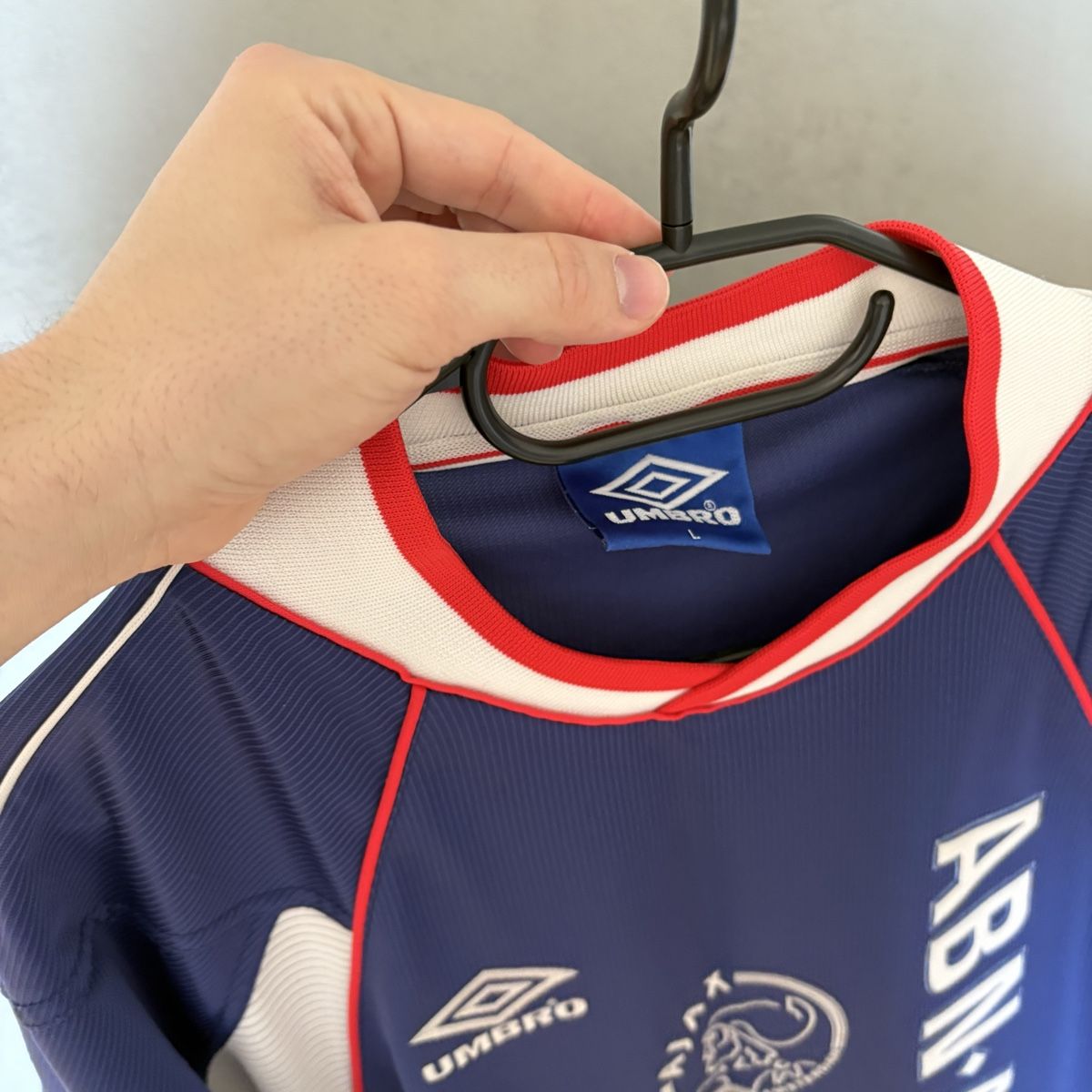 Umbro Canottiere & Pantaloni: Ajax Amsterdam Trikot Umbro 1999/2000 – Usato da Winterthur venduto da LaBodega 5