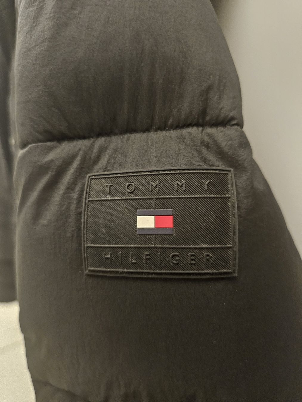 Tommy Hilfiger Giacche: Tommy Hilfiger Winter Jacke – Nuovo (secondo la descrizione) da Wetzikon ZH venduto da sel_tdz8 2