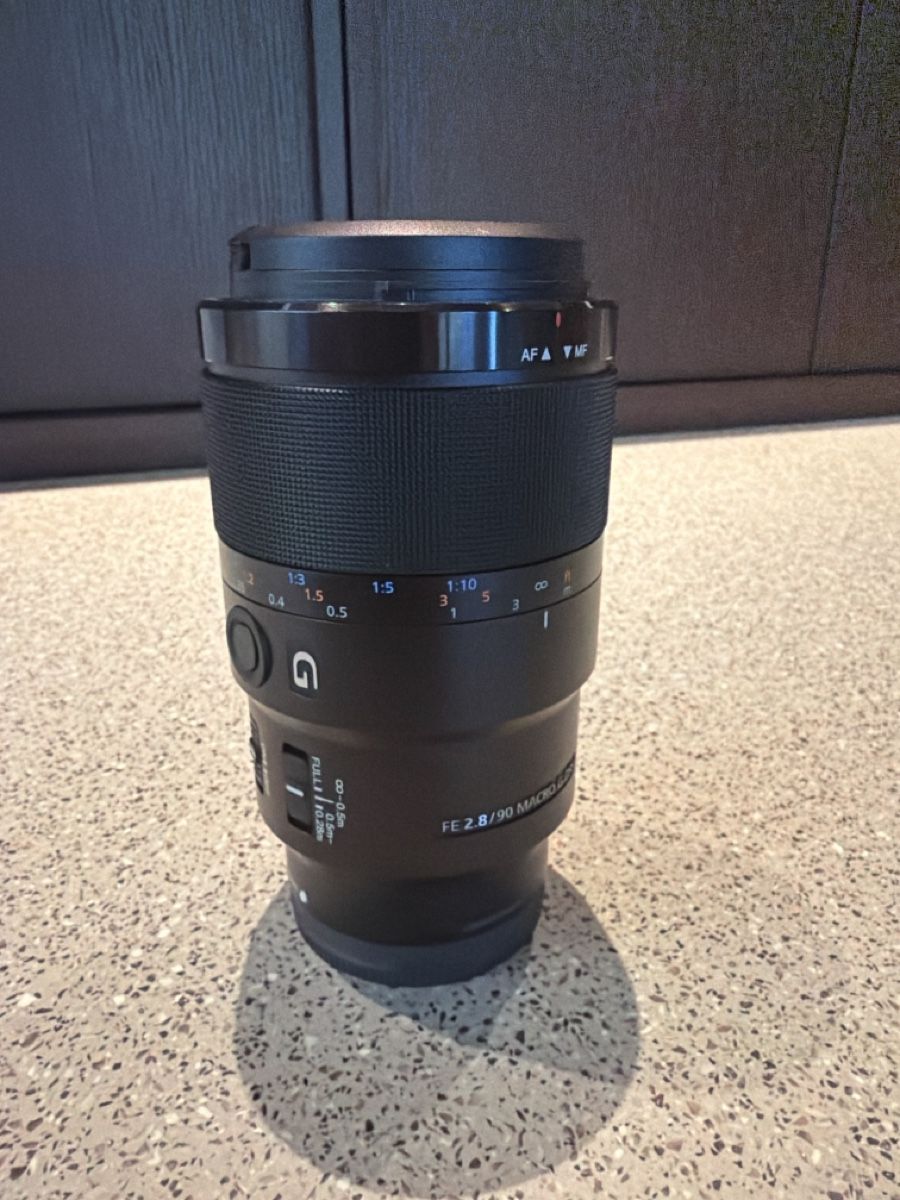 Sony Obiettivi: Sony FE 2.8/90 Macro G OSS lens new condition – Usato da Kilchberg ZH venduto da herrliberg2023