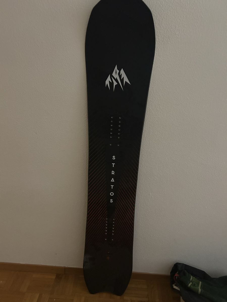 Jones Board: Jones Stratos Snowboard 164W – Nuovo (secondo la descrizione) da Pully venduto da chr_k6tn