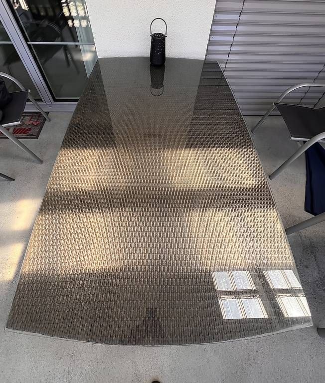 Tavoli: Balkon / Gartentisch aus Rattan mit Glasplatte – Usato da Pfungen venduto da Pumii1 2