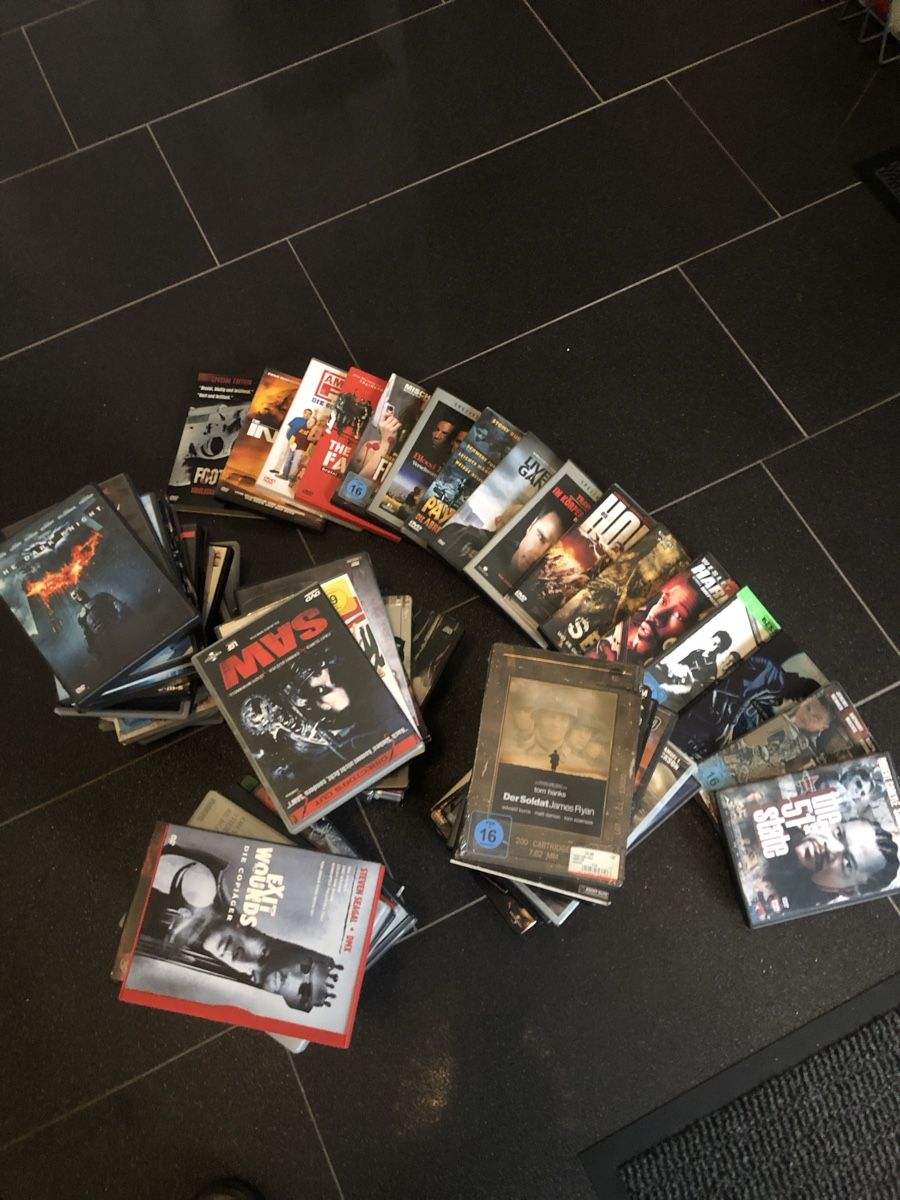 Tous les DVDs: DVD  Diverse Filme.  77Stk. – D'occasion à Belp par Kbasic