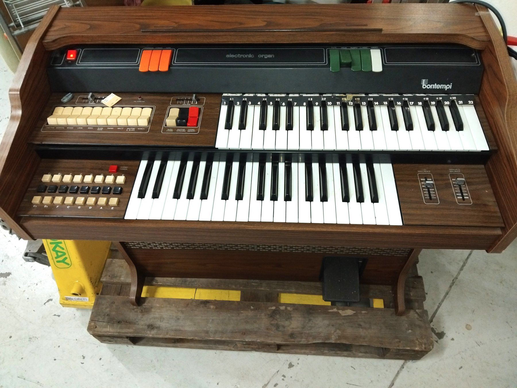 Bontempi Strumenti musicali: BONTEMPI - Heimorgel  B370.51 – Usato da Rüti ZH venduto da Restwert_Rueti_ZH