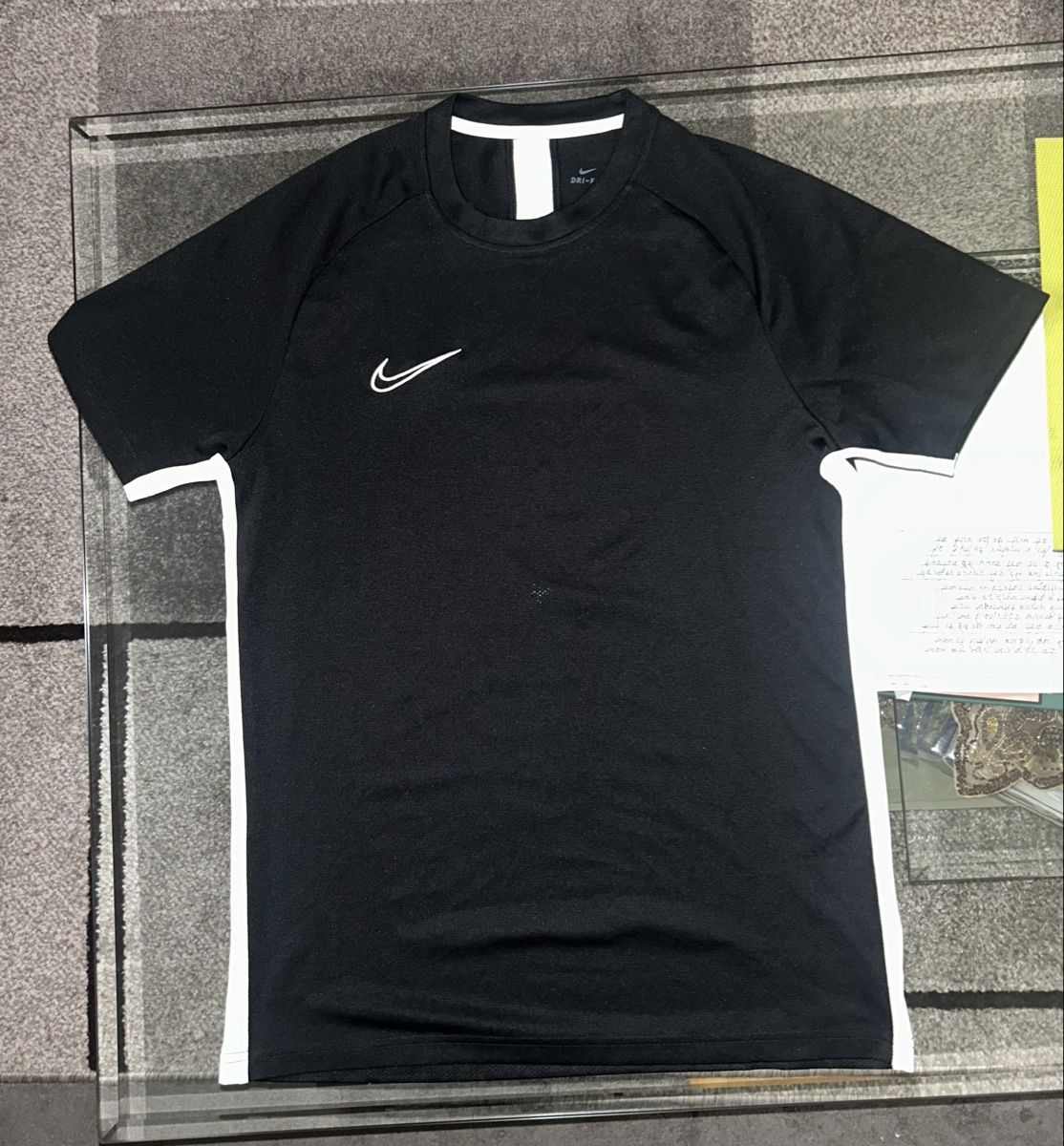 T-shirt: Nike Training Top - Black - Size M- Excellent Condition – Nuovo (secondo la descrizione) da Genève venduto da ars_x97x 1