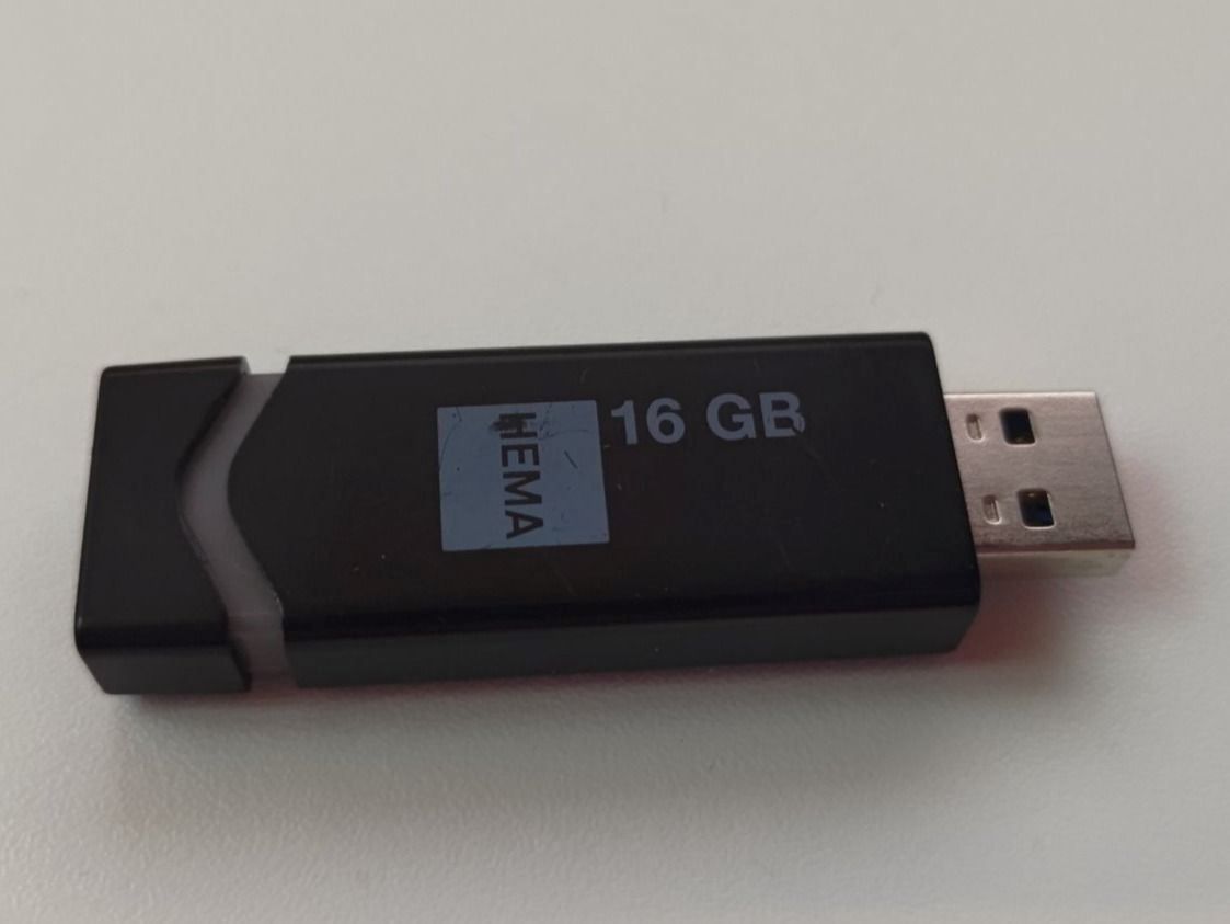 USB Sticks: USB-Stick 16GB 3.0 – Gebraucht aus Liestal von Kratzilla