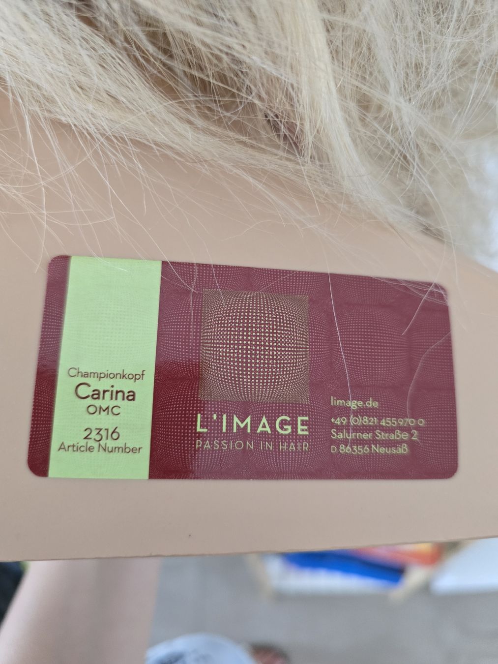Perücken: L'image Carina Championkopf Blond, Practice Head – Gebraucht aus Unterentfelden von jul_l856 2