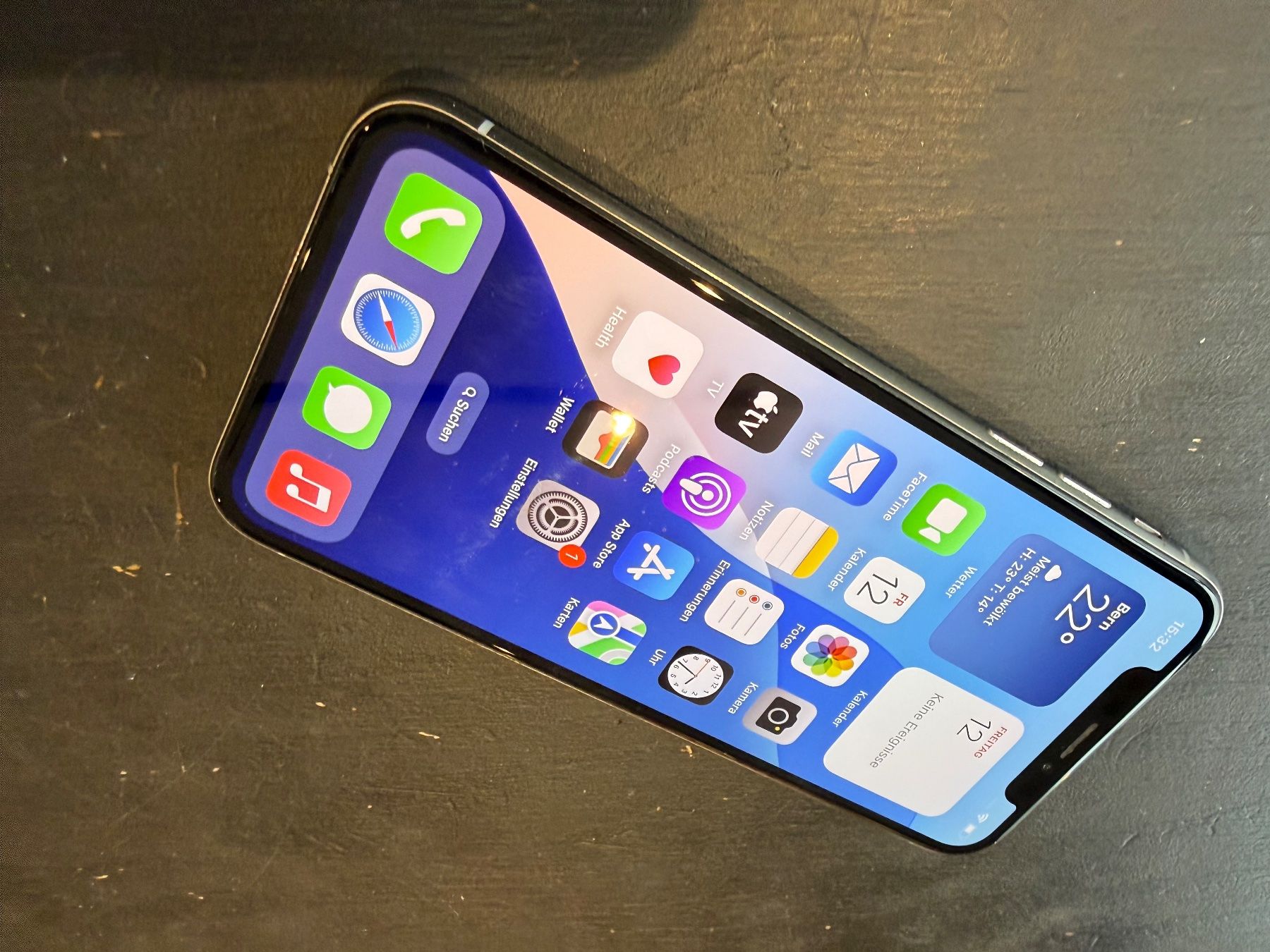 Apple Telefoni cellulari / Smartphones: iPhone XS 64GB weiss – Usato da Siebnen venduto da icrservicesolutions
