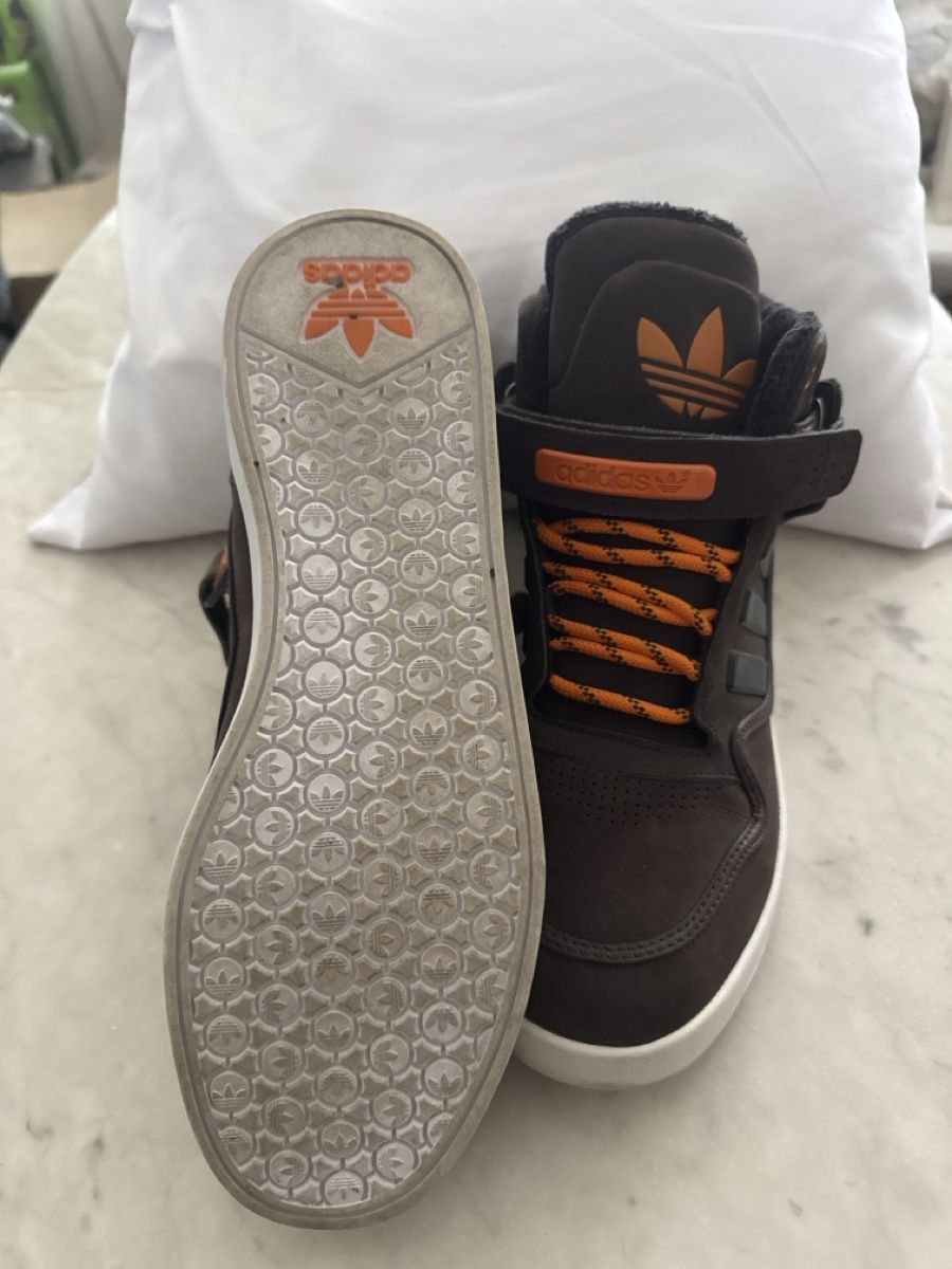 Adidas Scarpe da uomo: Coole Adidas Schuhe Grösse 42 – Usato da Bern venduto da Marym 2