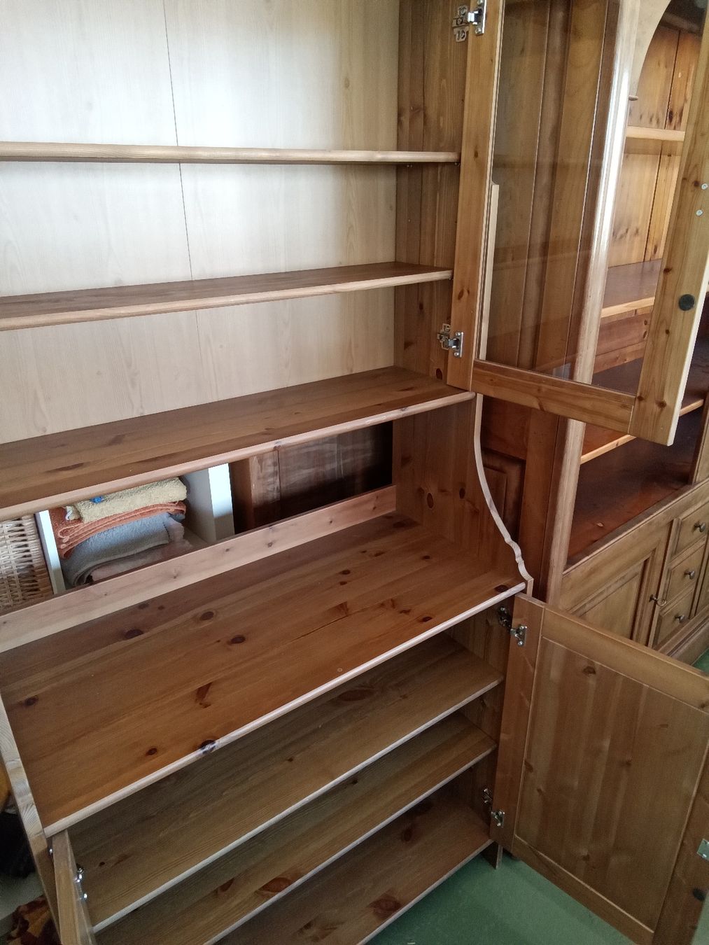 Ikea Vetrine: Holzvitrine Ikea Leksvik Buffet – Usato da Pratteln venduto da Cartonsducoeur_bl 2