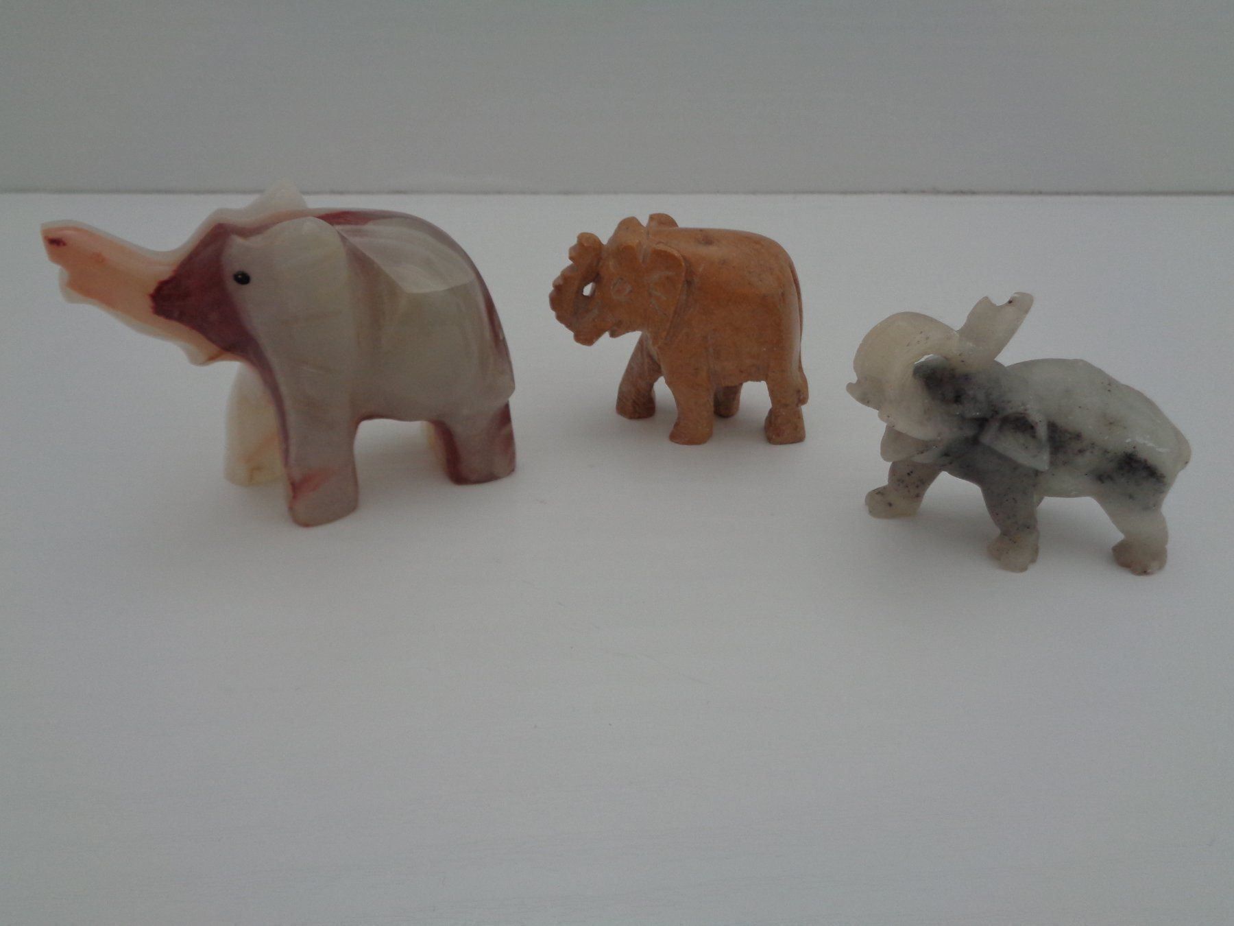 Sculture & Statue: 7 Elefanten aus Marmor & Speckstein – Usato da Chur venduto da omonia 9