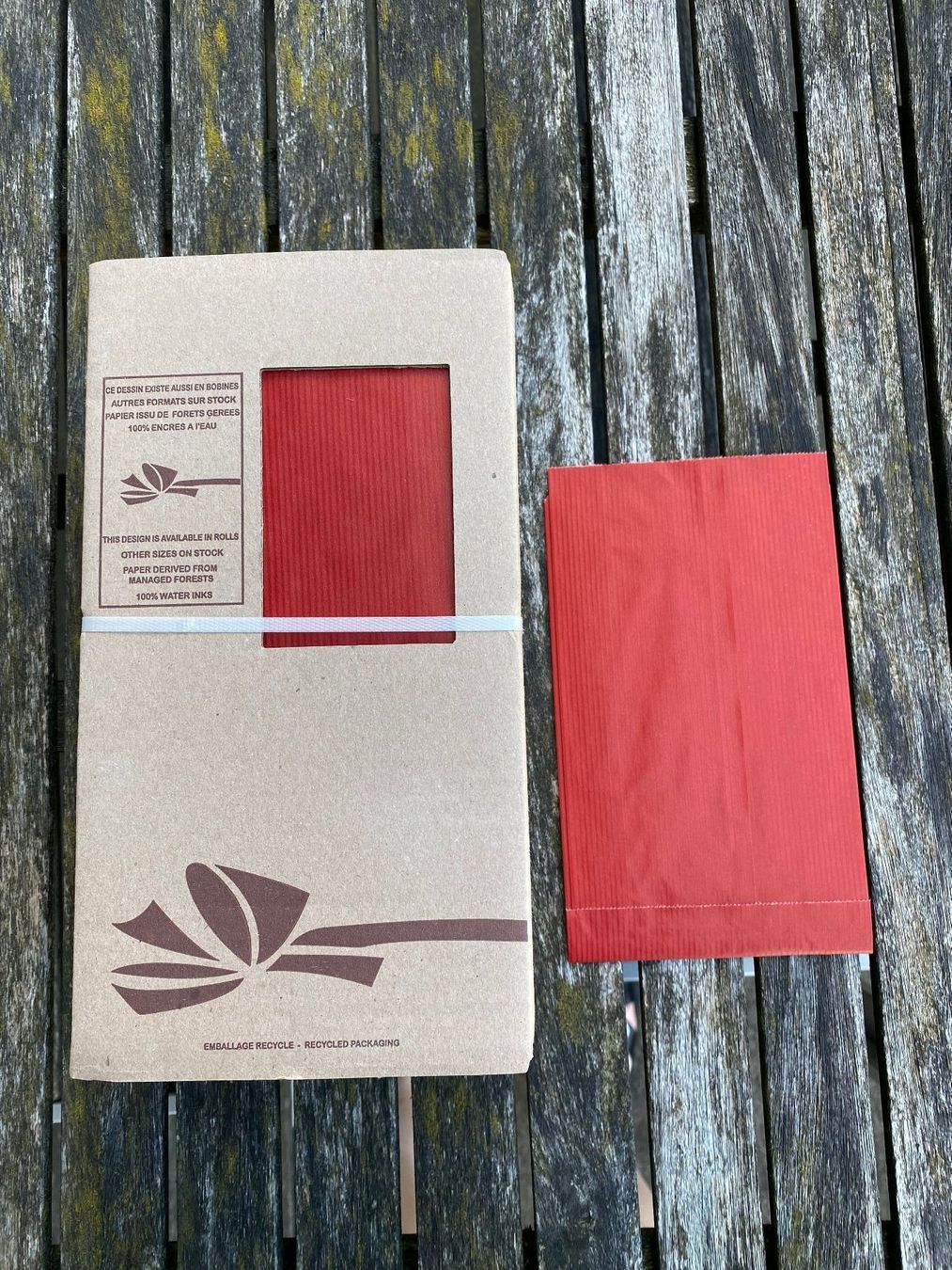 Taschen: Geschenkbeutel Rot 12+4.5x20 cm - 250 Stück – Neu und originalverpackt aus Eschenbach SG von Sums 1