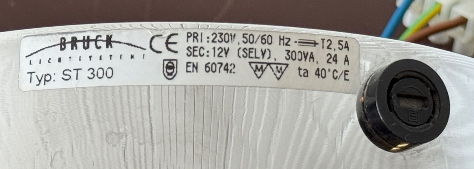 Lampadari & plafoniere: Bruck ST300 Decken Leuchtsystem – Usato da Schaffhausen venduto da ROCAMECANICA 4