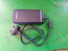 Original Bosch eBike Ladegerät 36-4/230–4A–0 275 007 905